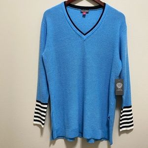 Women V- Neck Vince Camuto Sweater Size M